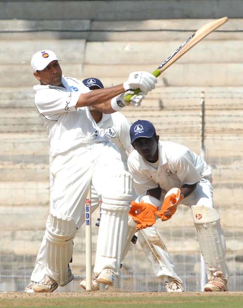 Delhi 85/3 against Mumbai in Ranji Trophy semifinal